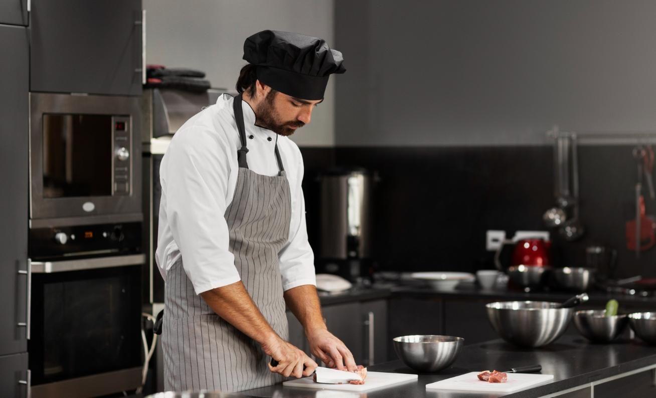 Crafting Your Perfect Plate: Personalized Menus by Blodast